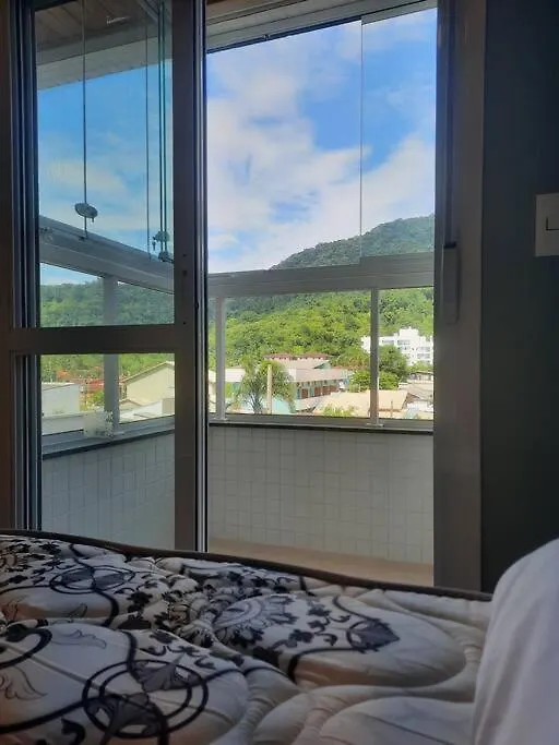 Apto Ubatuba, alto padrão a 100 mt do mar-1
